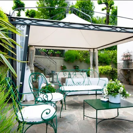 Miralago And Hotel 2*