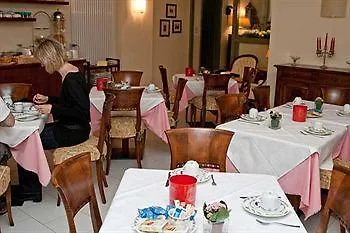 Miralago And Hotel 2*