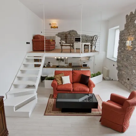 Miralago And Hotel 2*