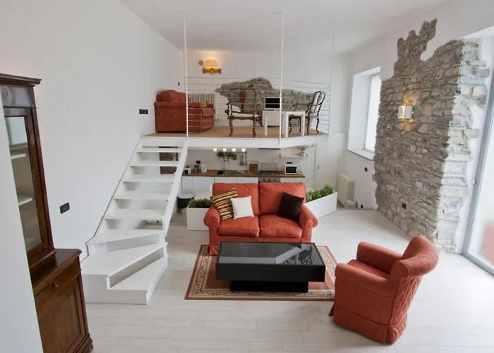 Miralago And Hotel 2*