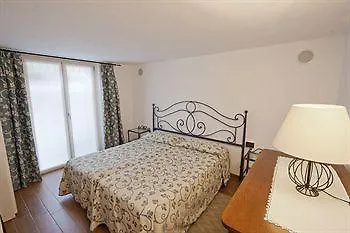 Szálloda Miralago And 2*